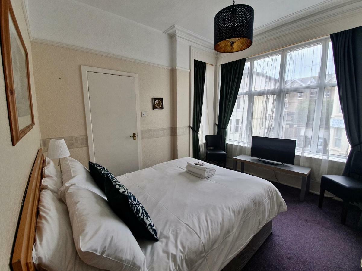 ホテル Newbury ボーンマス エクステリア 写真