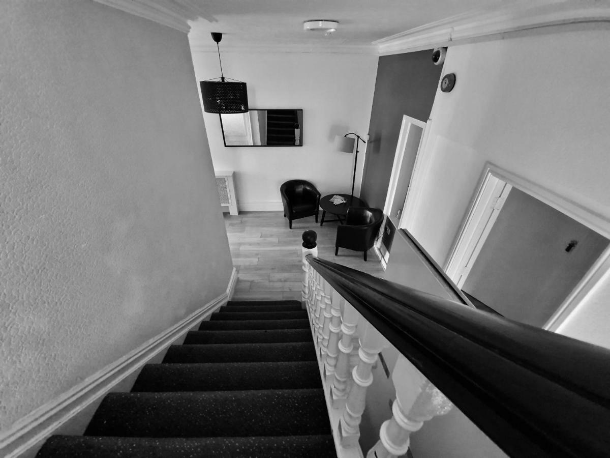 ホテル Newbury ボーンマス エクステリア 写真